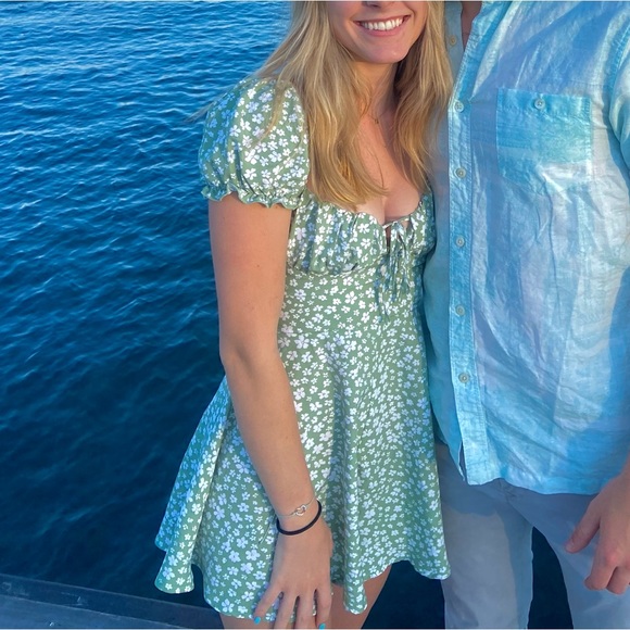 Princess Polly Finley Romper Green Floral short Romper Milkmaid - Picture 7 of 7